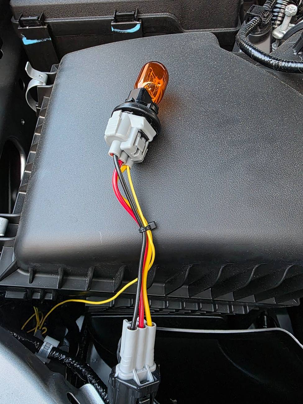 Aspire V2 Fang Lights for Toyota Tacoma 4th Gen (24-26) White DRL & Sequential Amber Turn Signal AA1001